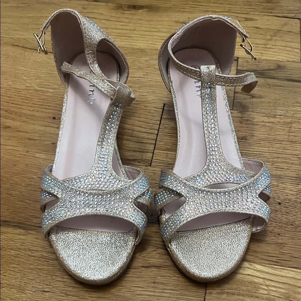 Elegant Gold Glitter Sandals